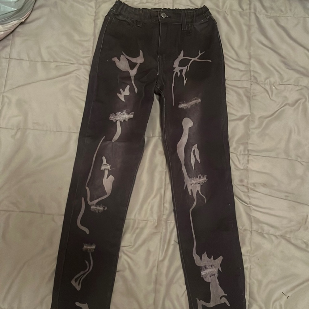 Black Graphic Jeans🖤